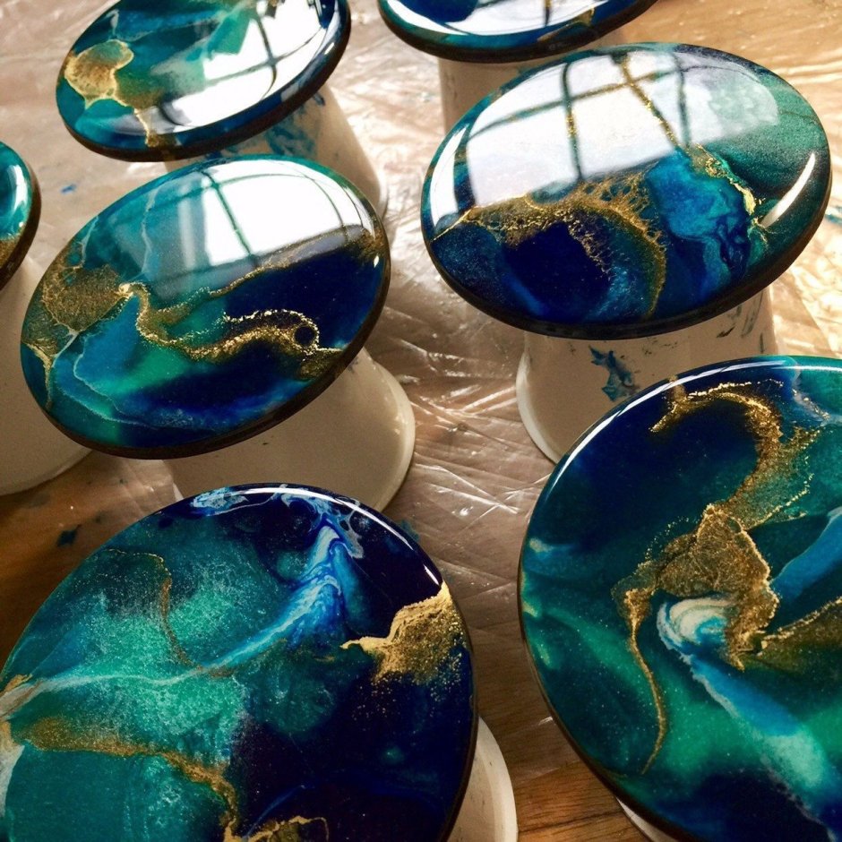 Столешница из бетона и эпоксидной смолы