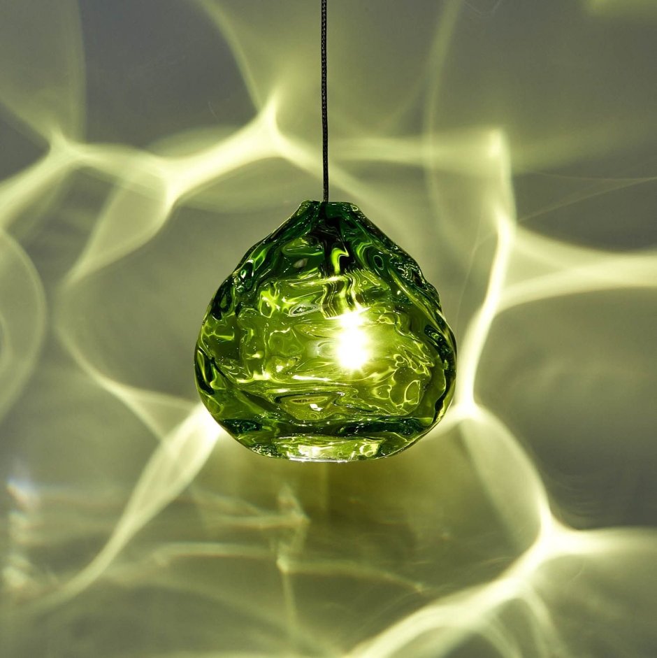 Подвесной светильник с зеленым стеклом