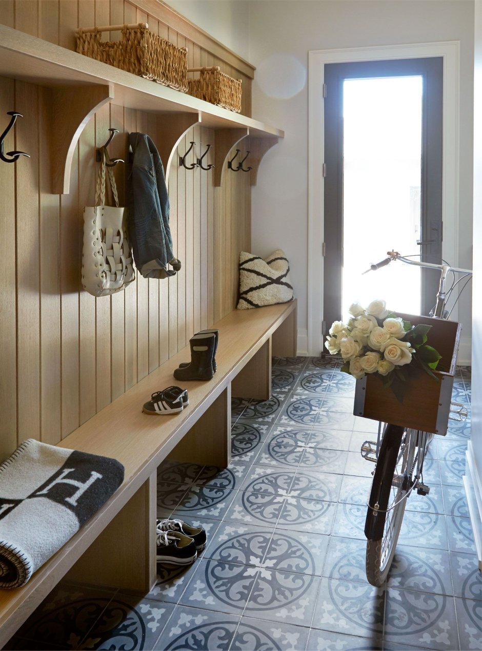 Вагонка в коридоре