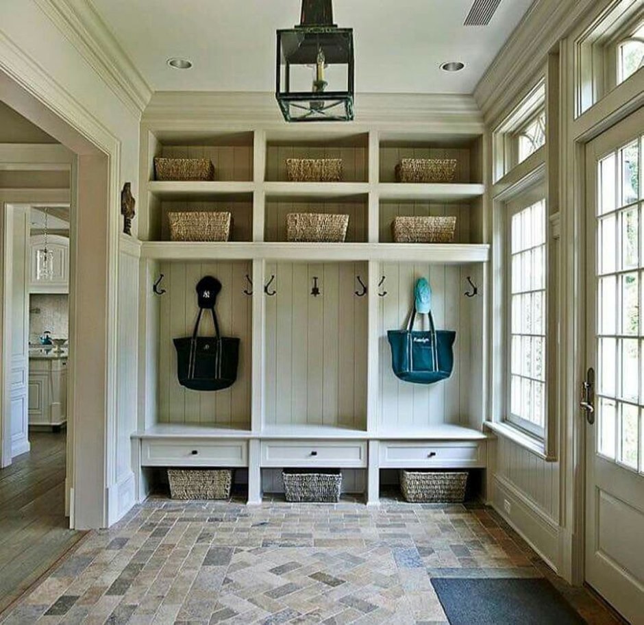 Прихожая на даче