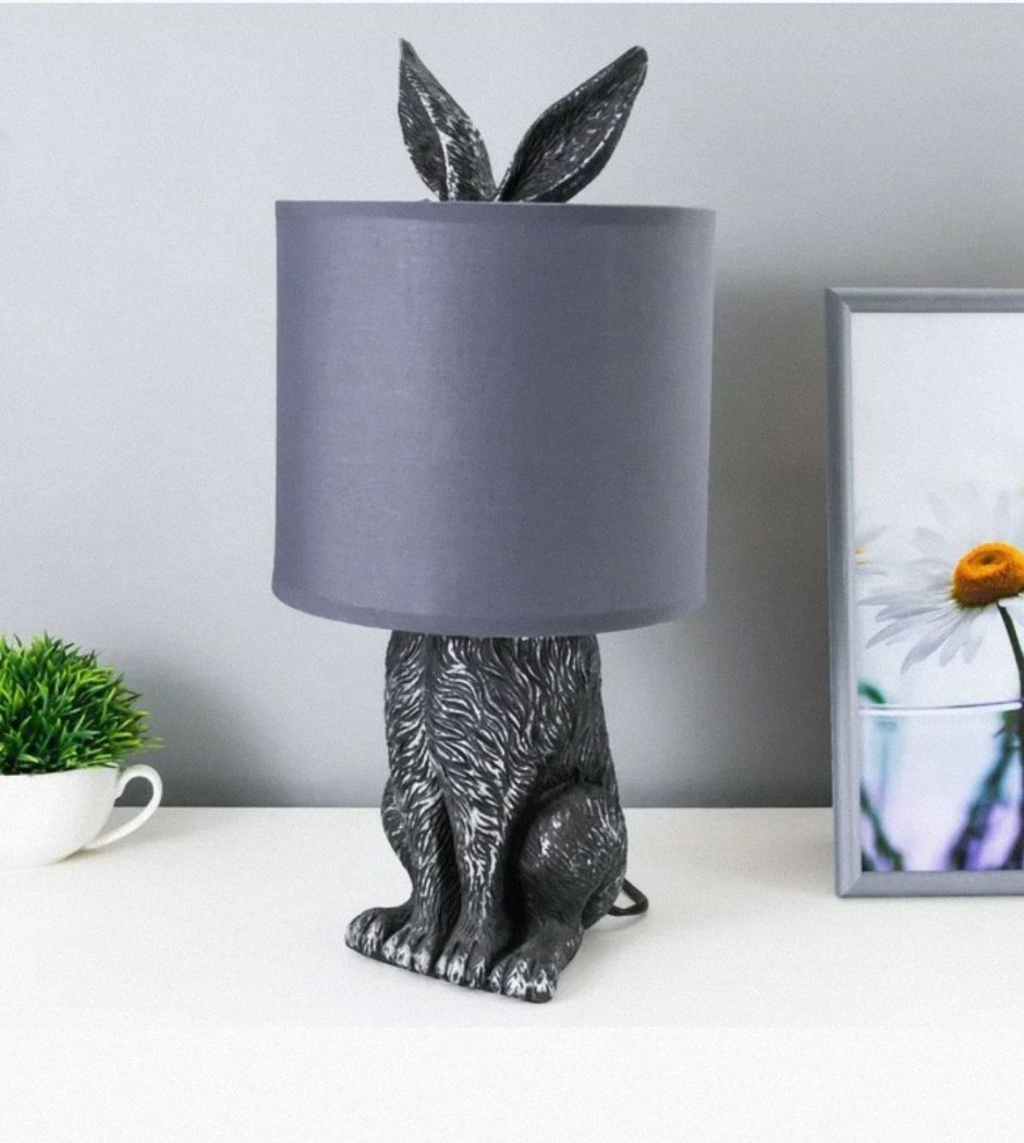 Настольная лампа заяц