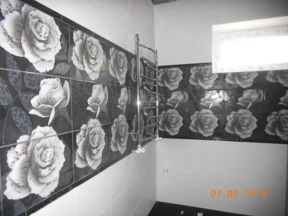 Плитка Монро с розами