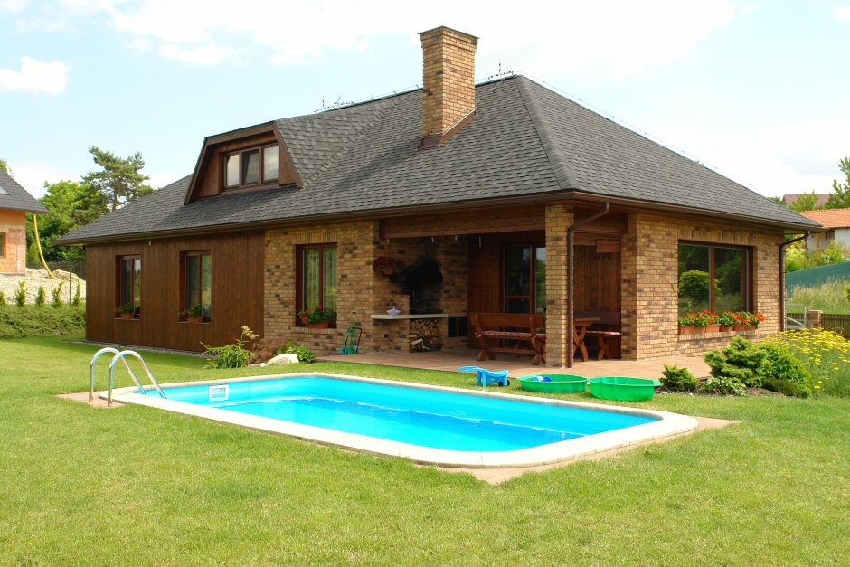 Одноэтажные дома с бассейном