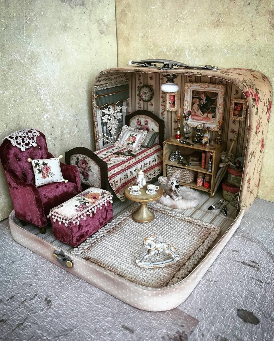 Винтажная кукольная мебель