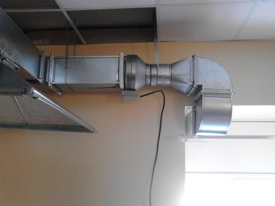 Вентилятор вытяжной ВКК-200 монтаж системы вентиляции