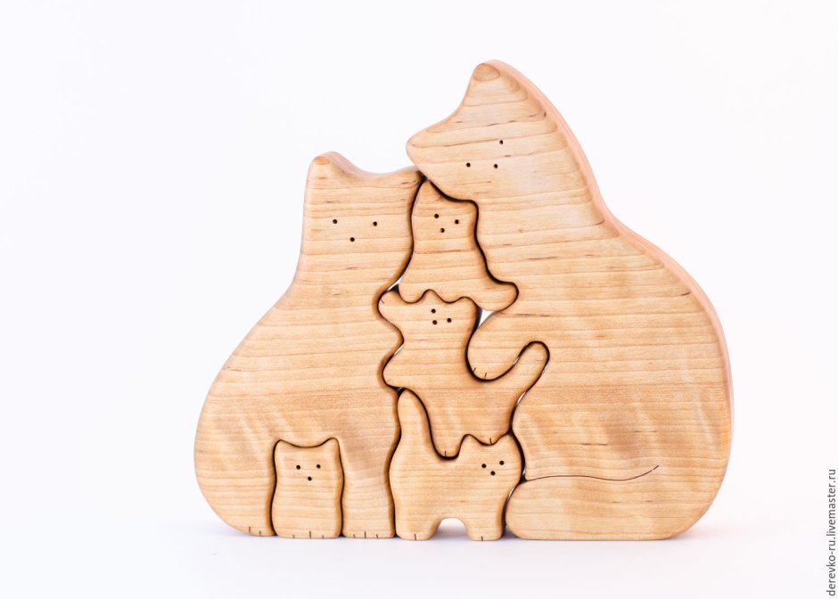 Деревянные кошки статуэтки