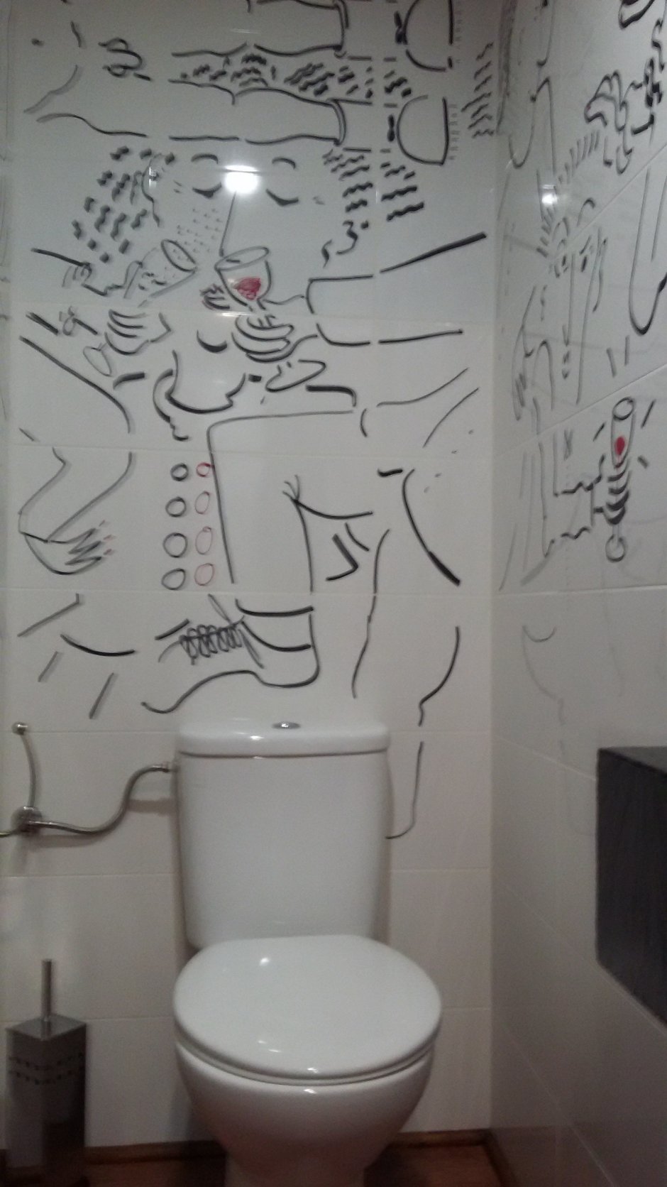 Роспись стен в туалете