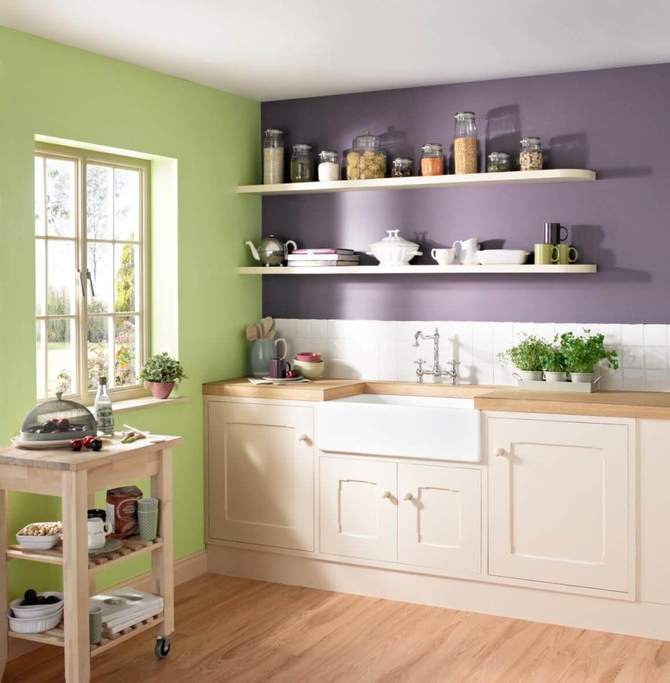 Оливковые стены на кухне