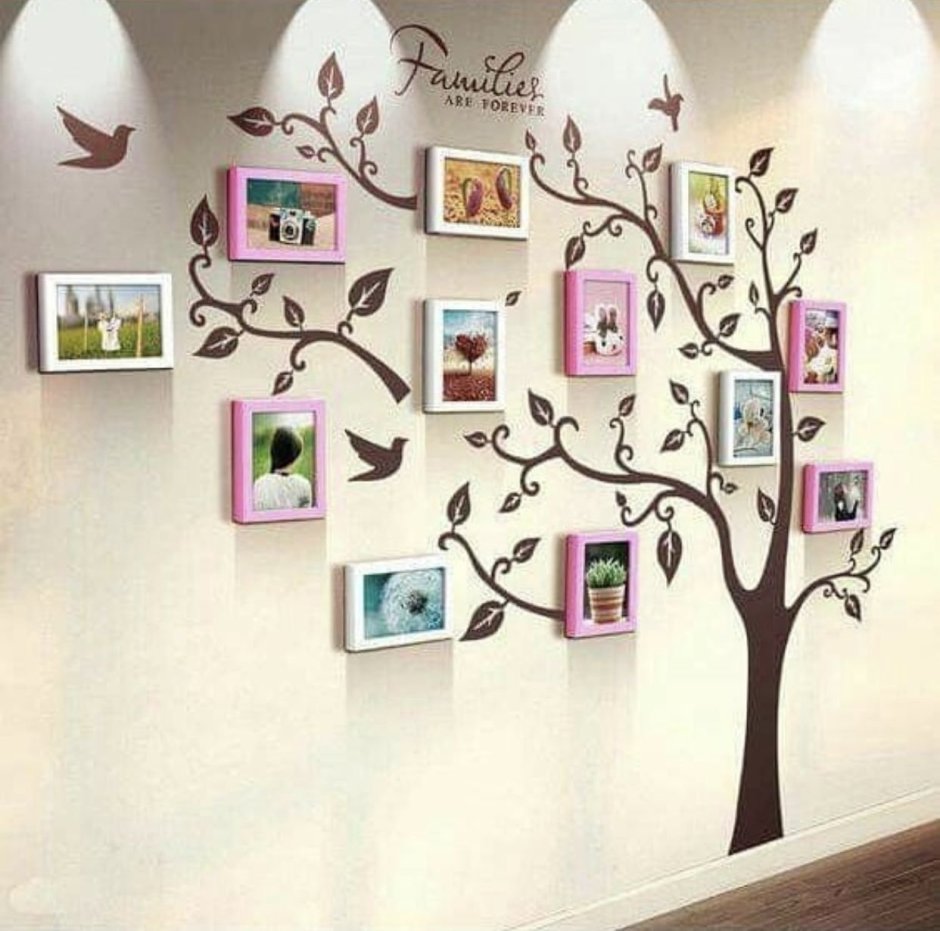Декор на стену дерево с фоторамками